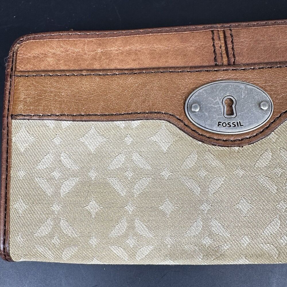 Fossil Tan Maddox Leather Diamond Pattern Canvas Wallet Key Hole Corner Zip Y2K
